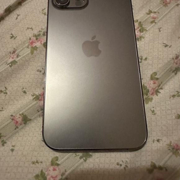 iPhone 12 Pro Max Unlocked - Picture 10 of 13